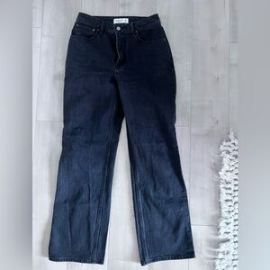 LIKE NEW Abercrombie 90s relaxed high rise curve love Black Denim Jeans